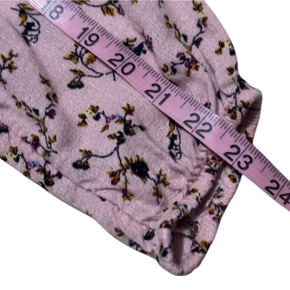 Lucky Brand Pink and Black Floral V-Neck Top with Flowing Sleeves Size S - Picture 9 of 12